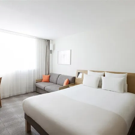 Hotel Novotel Expo Berno