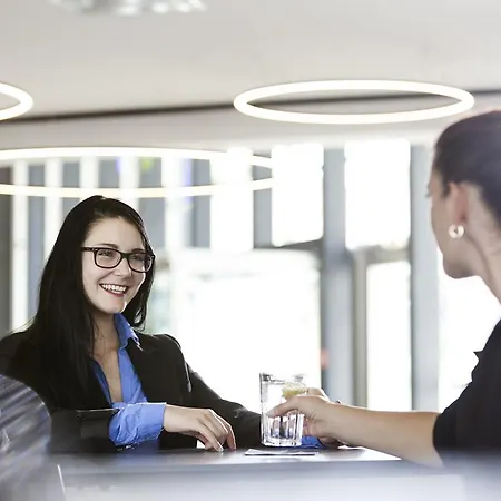 Готель Novotel Expo