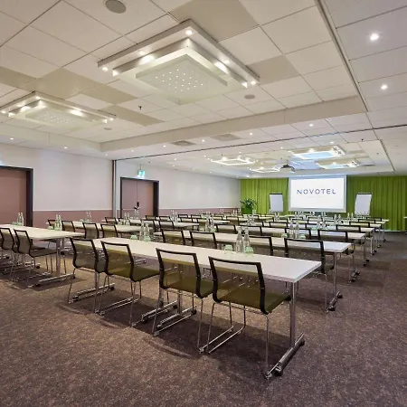 Готель Novotel Expo Берн
