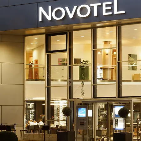 호텔 Novotel Expo