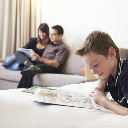 Novotel Expo Hotel 4*