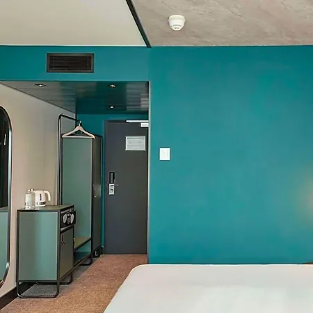 Novotel Expo 4*