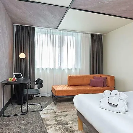 Novotel Expo Szálloda 4*