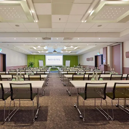 Novotel Expo Hotel 4*