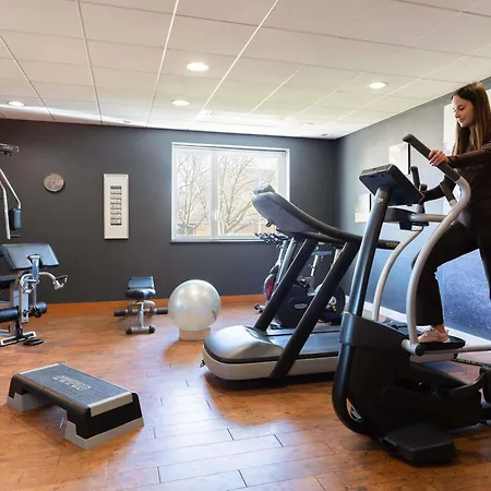 Novotel Expo Hotel 4*