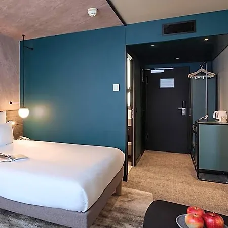 Novotel Expo 4*