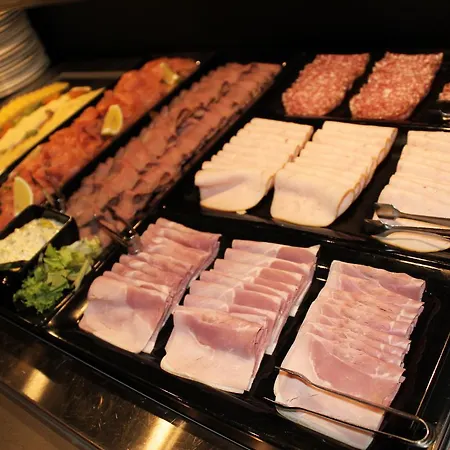 فندق Novotel Expo برن