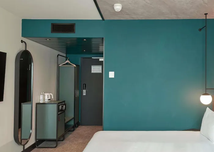 Novotel Expo Hotel 4*