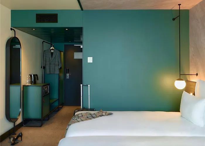 Hotel Novotel Expo 4*