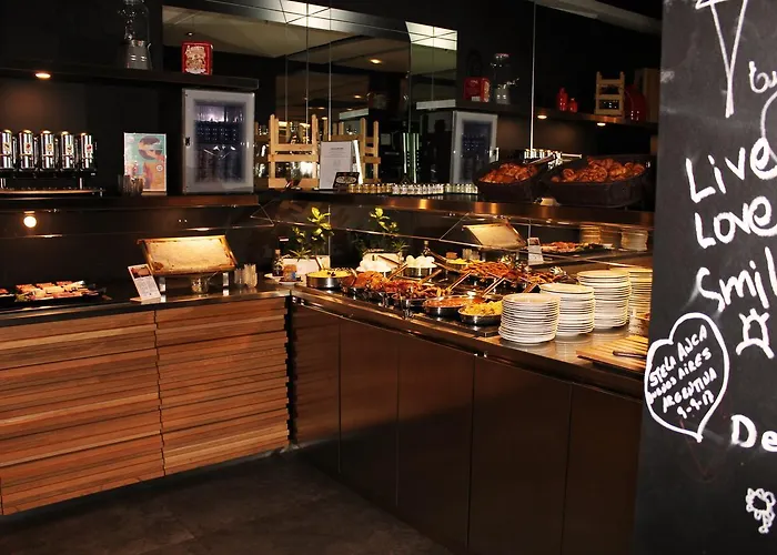 Novotel Expo Hotel 4*