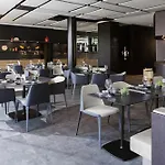 Novotel Expo Hotel 4*