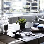 Hotel Novotel Expo 4*